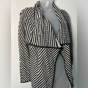 Manduka Reversible Wrap Yoga Jacket Size S